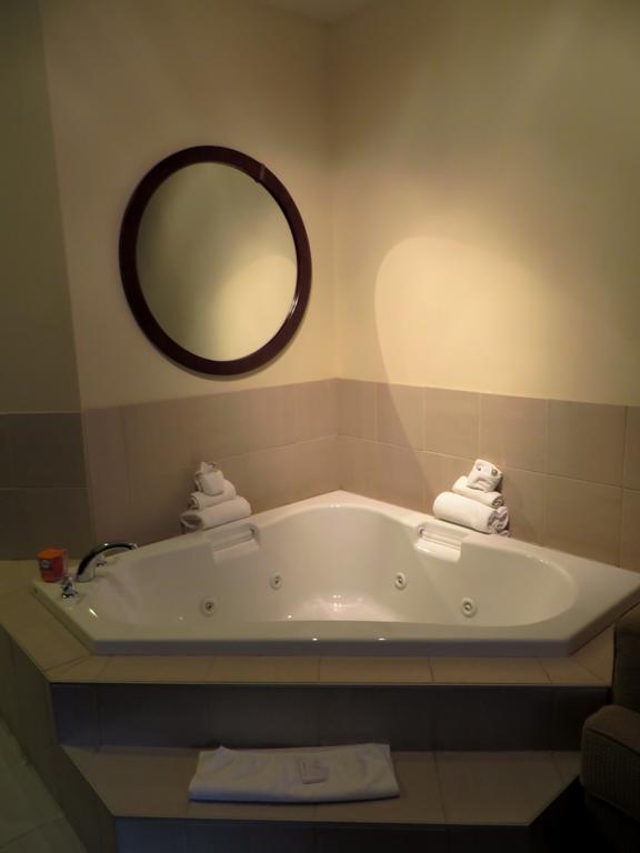 Sigma Inn & Suites Hudson'S Hope Hudson Hope Esterno foto