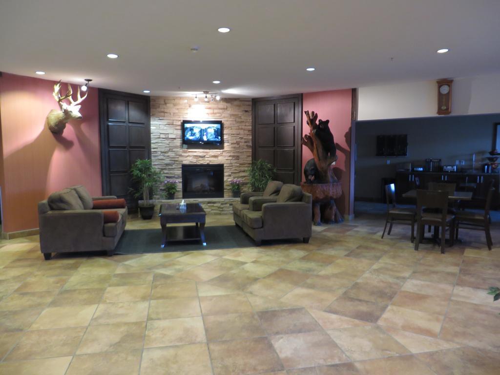 Sigma Inn & Suites Hudson'S Hope Hudson Hope Esterno foto