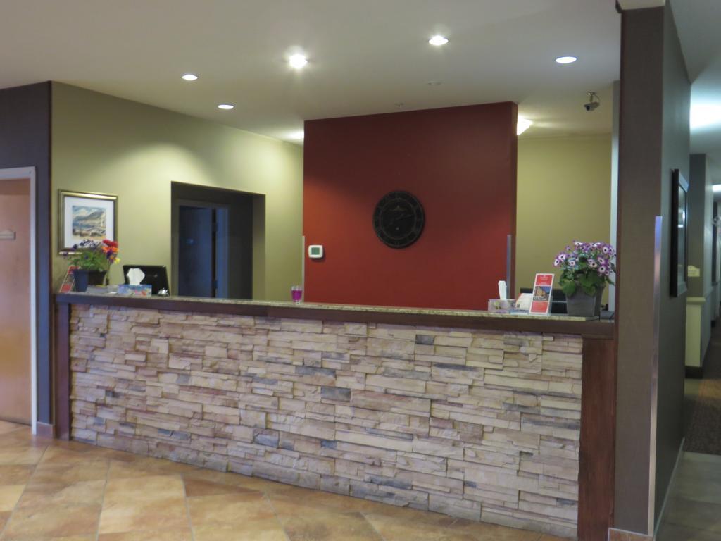 Sigma Inn & Suites Hudson'S Hope Hudson Hope Esterno foto