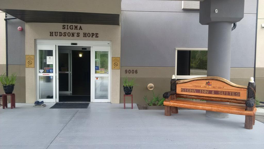 Sigma Inn & Suites Hudson'S Hope Hudson Hope Esterno foto