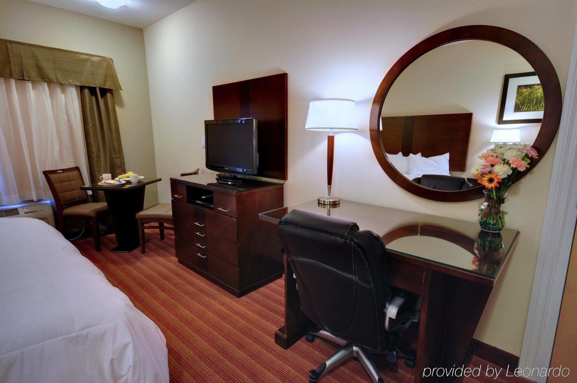 Sigma Inn & Suites Hudson'S Hope Hudson Hope Camera foto